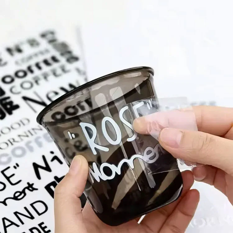 A1: Tá greamáin cupán aistrithe UV thar a bheith versatile agus is féidir iad a chur i bhfeidhm ar raon leathan ábhar, lena n-áirítear ach gan a bheith teoranta do: plaisteach, miotail, gloine, ceirmeach, leathar, etc.